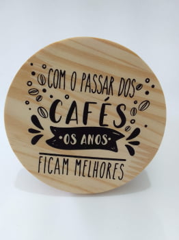 PORTA COPO EM PINUS COM PASSAR DOS CAFES